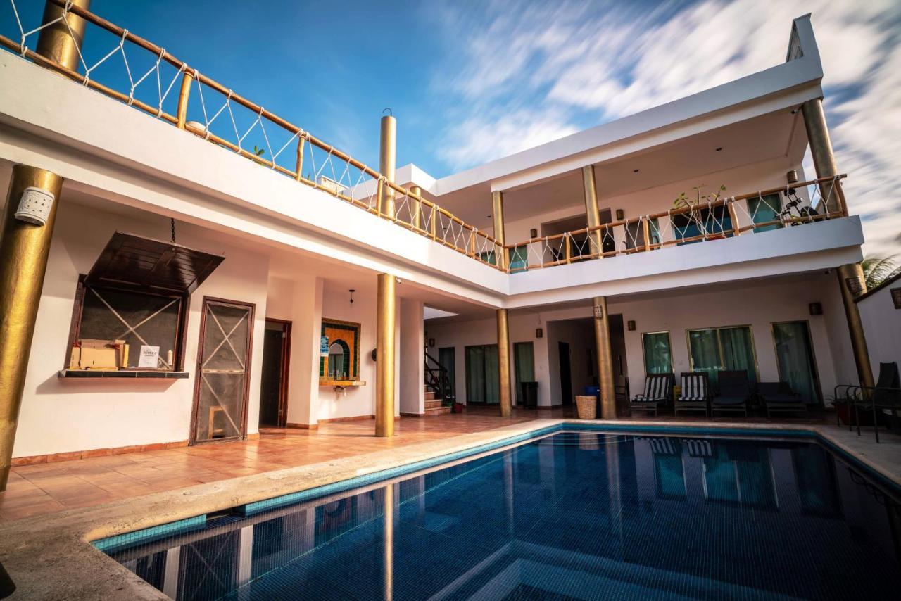 Hotel Boutique Skulls Landing Isla Mujeres Luaran gambar